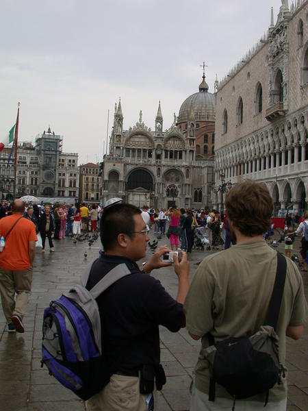 Helpful Tourist in Piazza San Marco