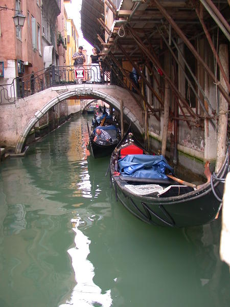 Gondola Alley