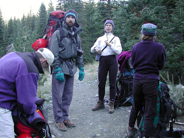First Break on the Hike (77836 bytes)