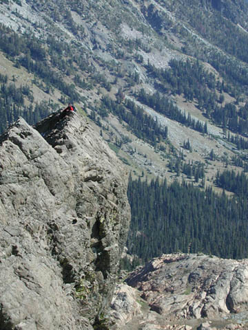 Climber on East Ridge Route (54154 bytes)