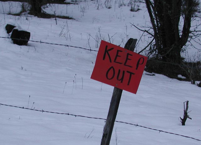 Keep Out (39329 bytes)