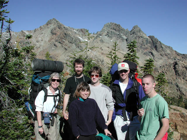 Alpine Club Members at Ingalls Pass (79082 bytes)