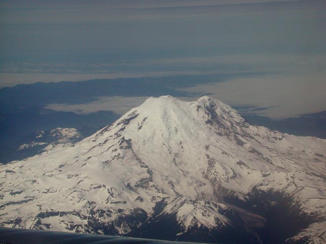 Mt. Rainier (58222 bytes)