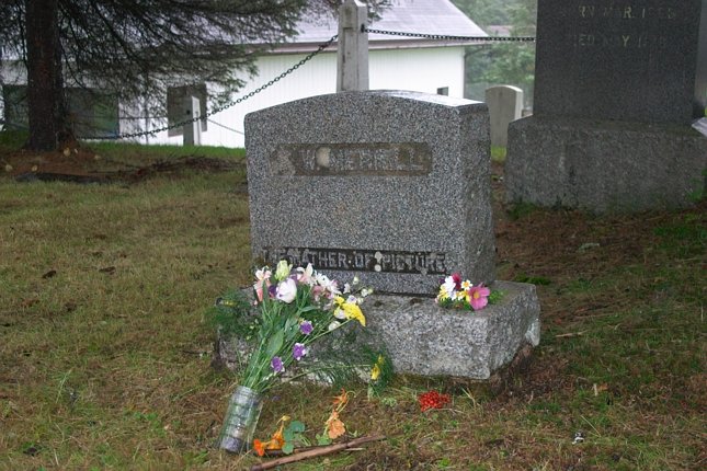E. W. Merrill Grave (89834 bytes)
