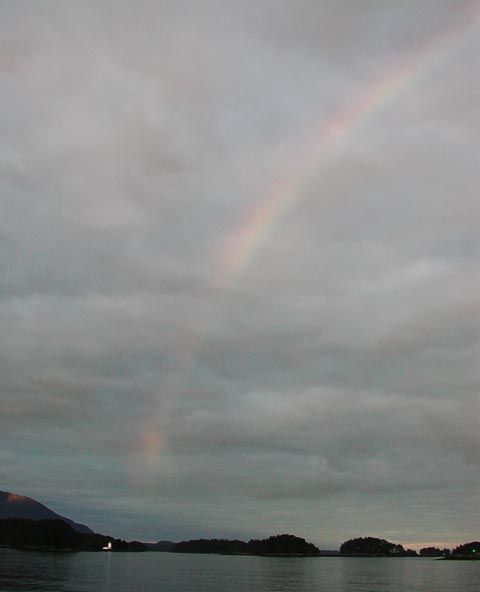 Rainbow Over Rockwell Lighthouse (13383 bytes)