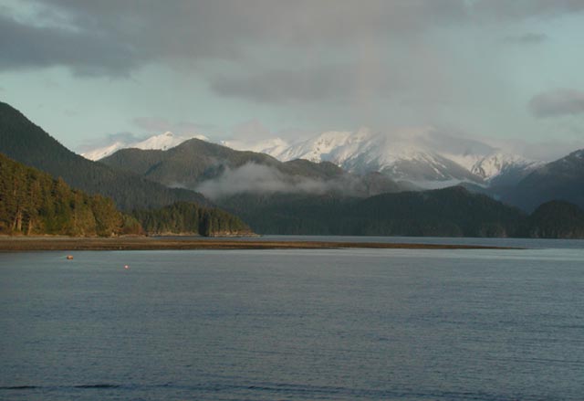 Peaks Southeast of Downtown Sitka (25294 bytes)