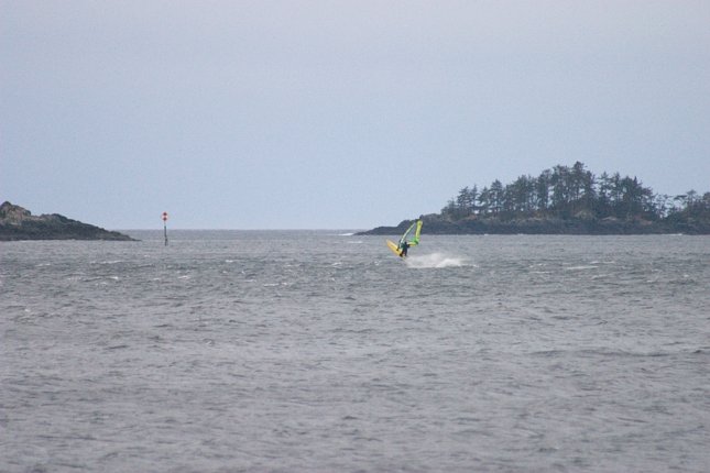 Wind Surfing (40608 bytes)
