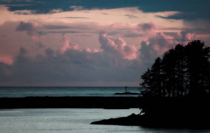 Sunlit Clouds over Sitka Sound (29569 bytes)