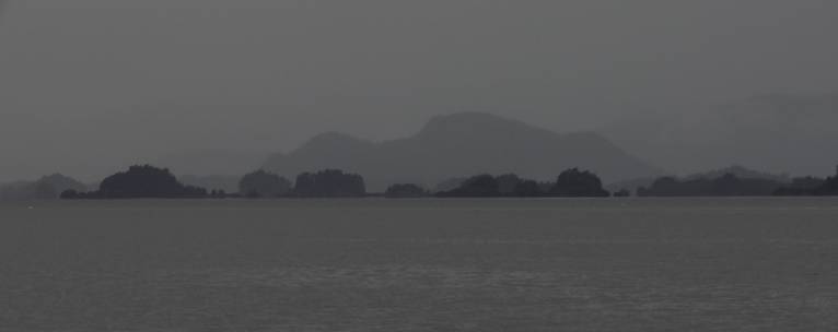 Islands in Sitka Sound (12494 bytes)