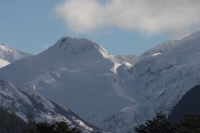 Mountain Snow (36598 bytes)